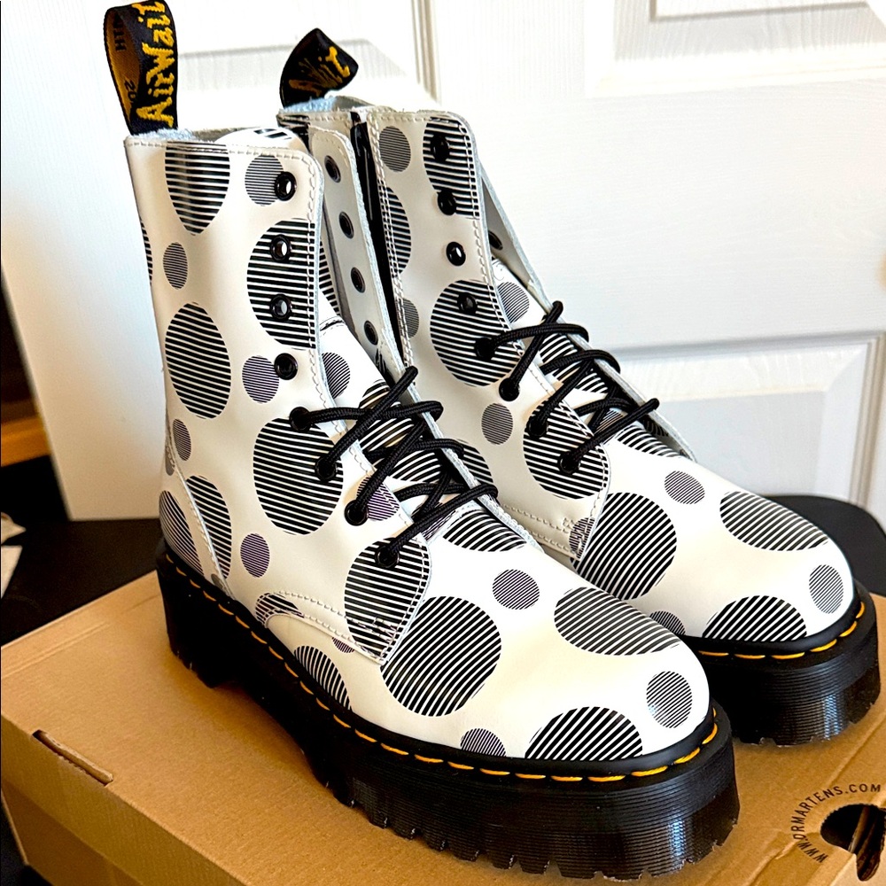 Dr. Martens Air Walk Jadon